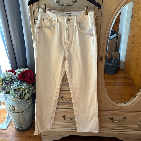 We The Free Denim Jeans - Picture 2 of 11
